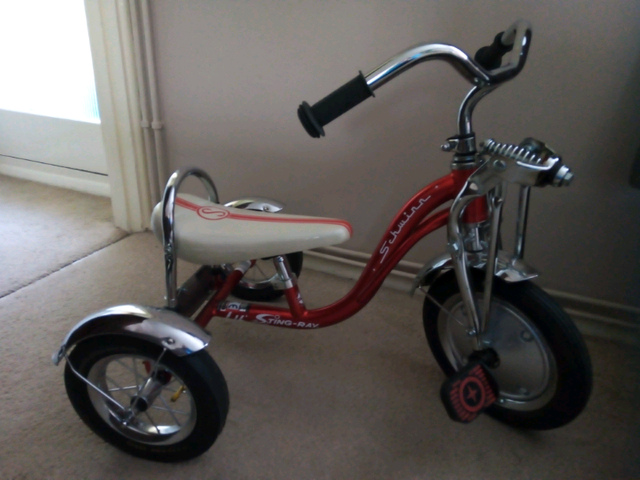 schwinn stingray scooter red